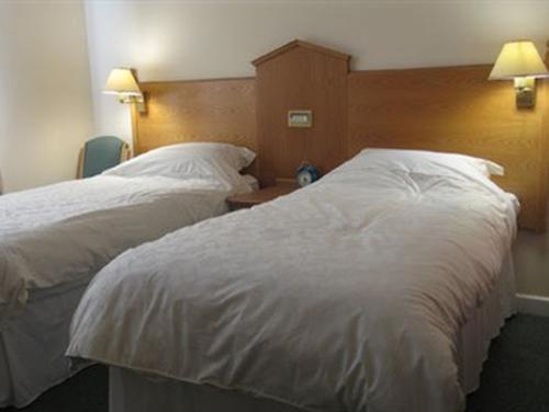 Hazelwood House Bed & Breakfast Bridgend  Bagian luar foto